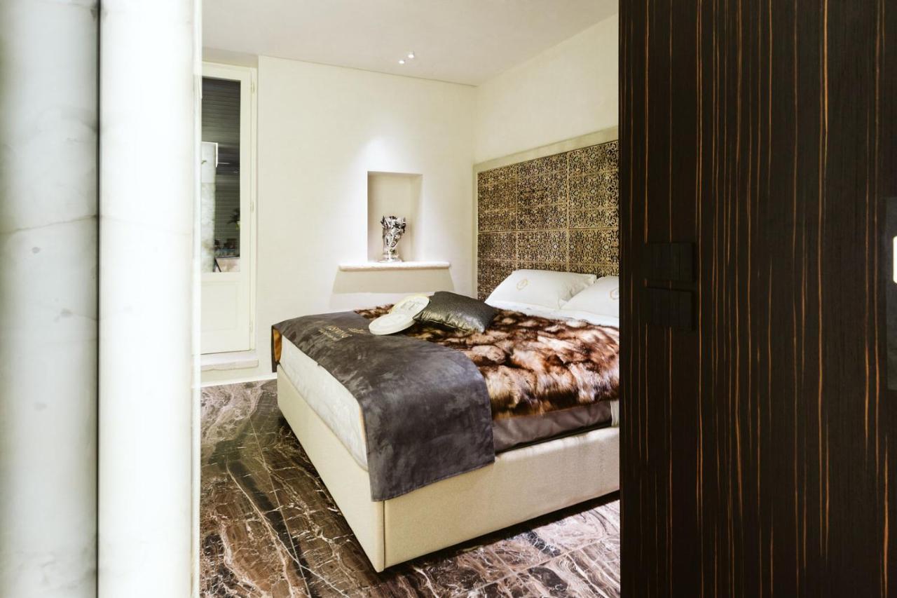 The Harbour - Luxury Living Bed and Breakfast Trani Eksteriør billede