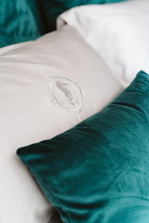 The Harbour - Luxury Living Bed and Breakfast Trani Eksteriør billede