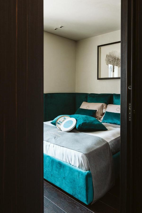 The Harbour - Luxury Living Bed and Breakfast Trani Eksteriør billede