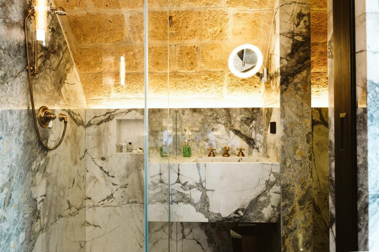 The Harbour - Luxury Living Bed and Breakfast Trani Eksteriør billede