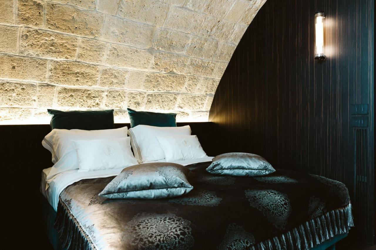 The Harbour - Luxury Living Bed and Breakfast Trani Eksteriør billede