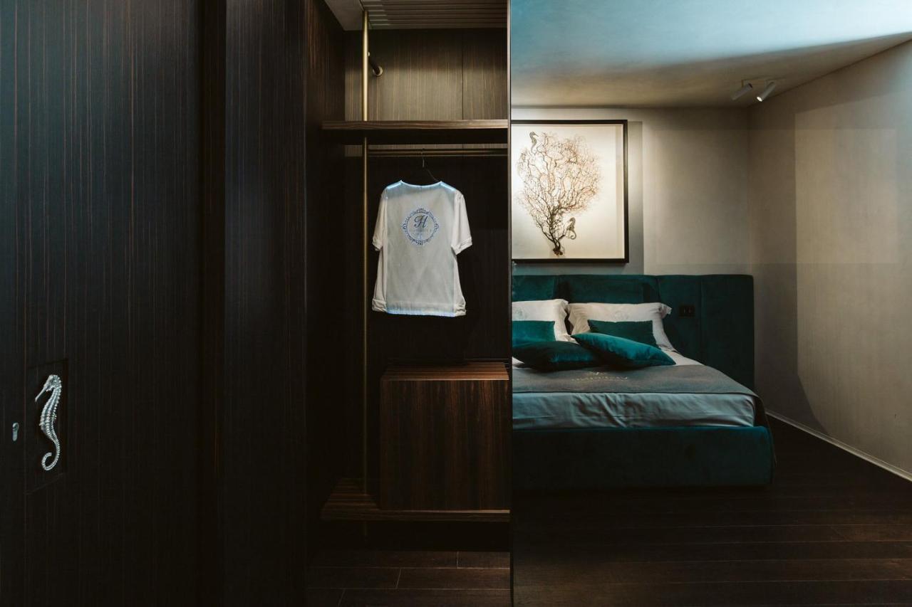 The Harbour - Luxury Living Bed and Breakfast Trani Eksteriør billede