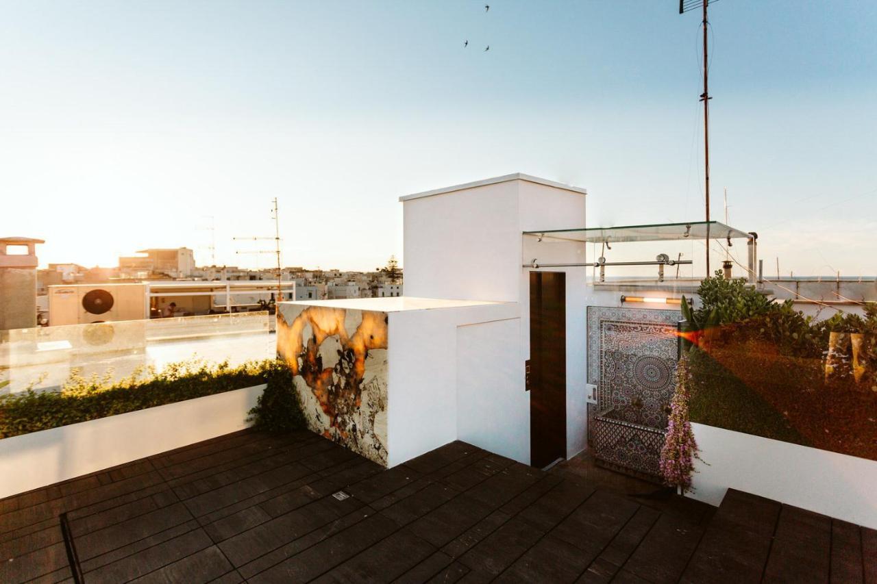 The Harbour - Luxury Living Bed and Breakfast Trani Eksteriør billede